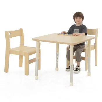 Square table Owlaf in beige with chair Ole and child at play Square table Owlaf in beige with chair Ole and child at play